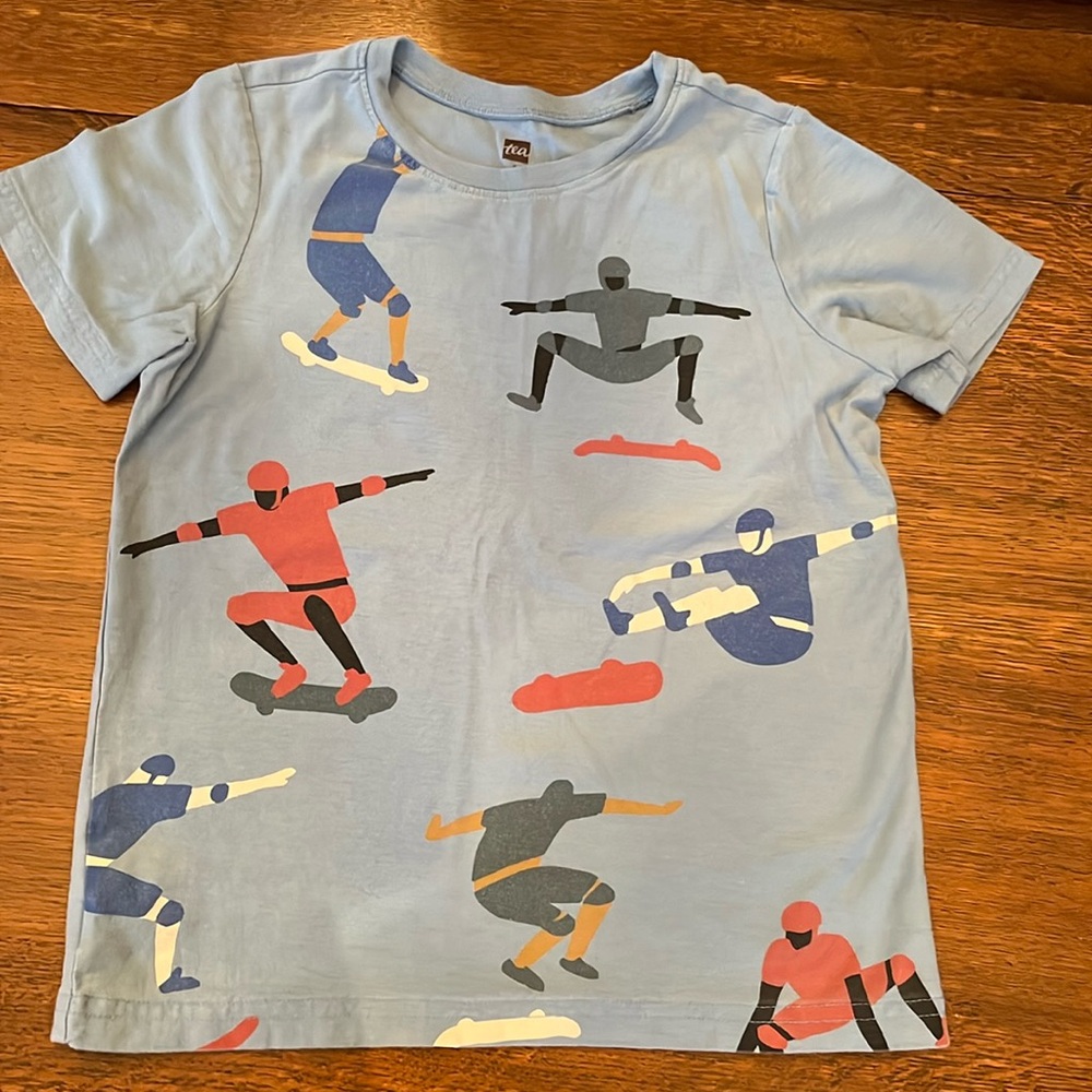 Tea Collection tee shirt size 8